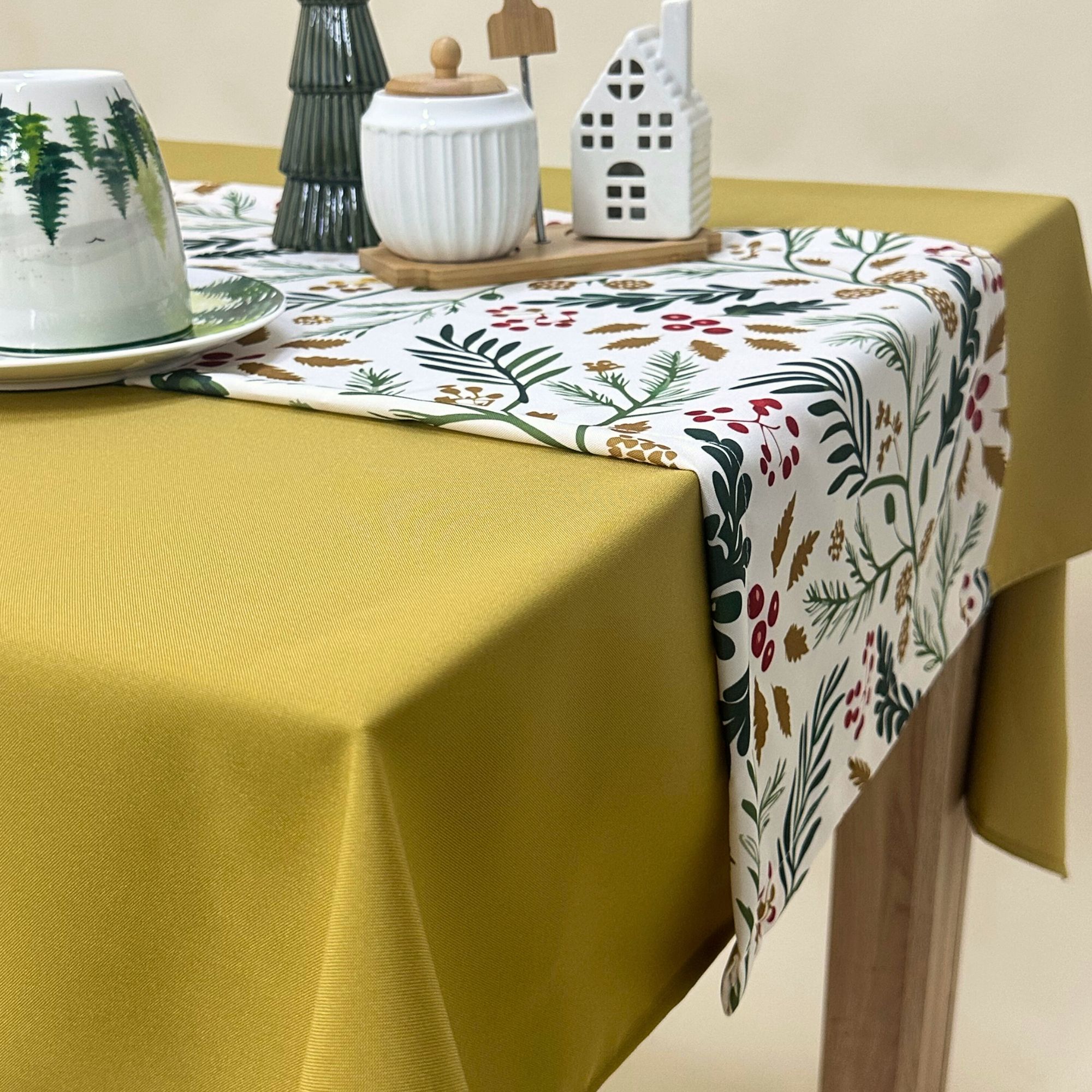 Novogodišnji set Stolnjak + raner  3