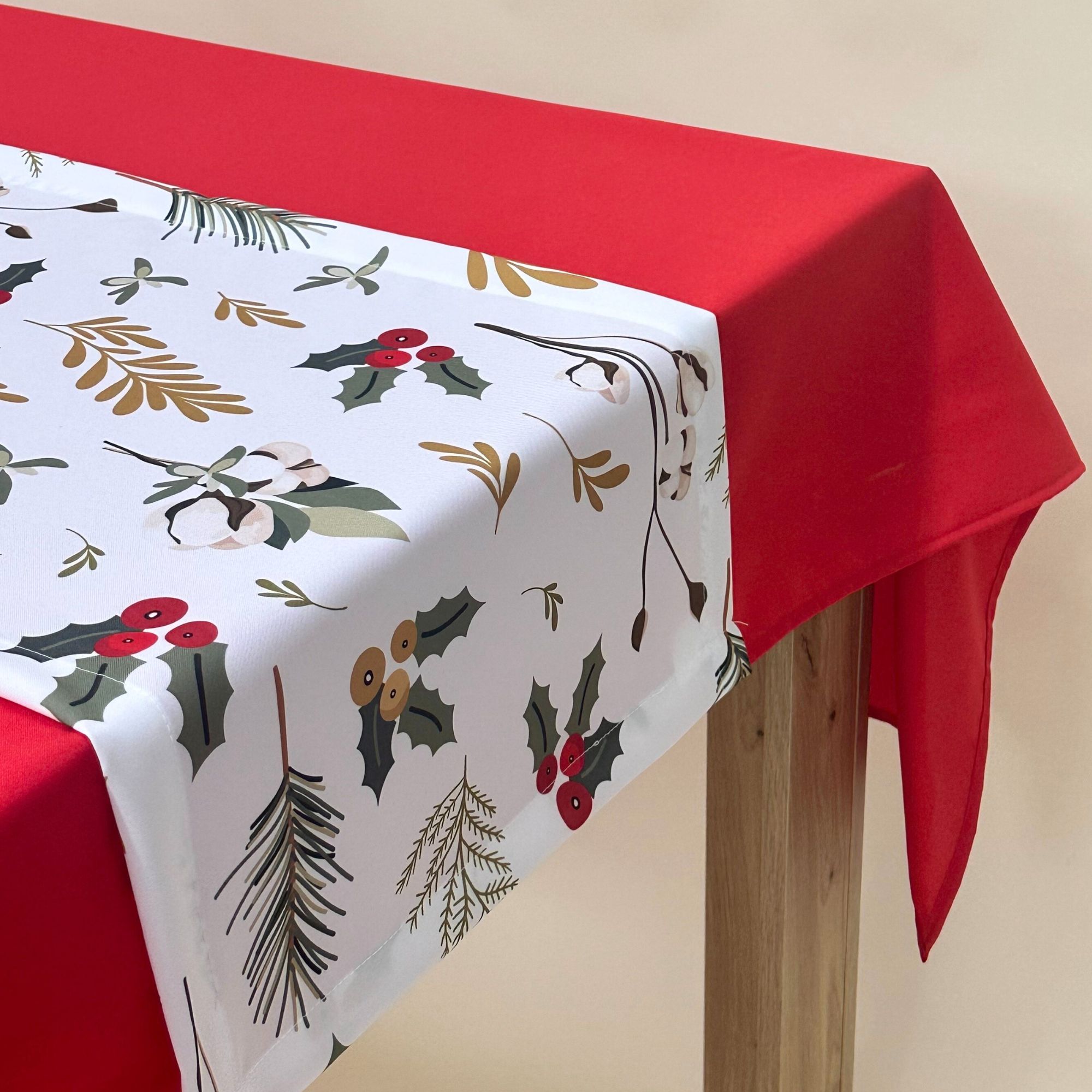 Novogodišnji Set Stolnjak + raner 6