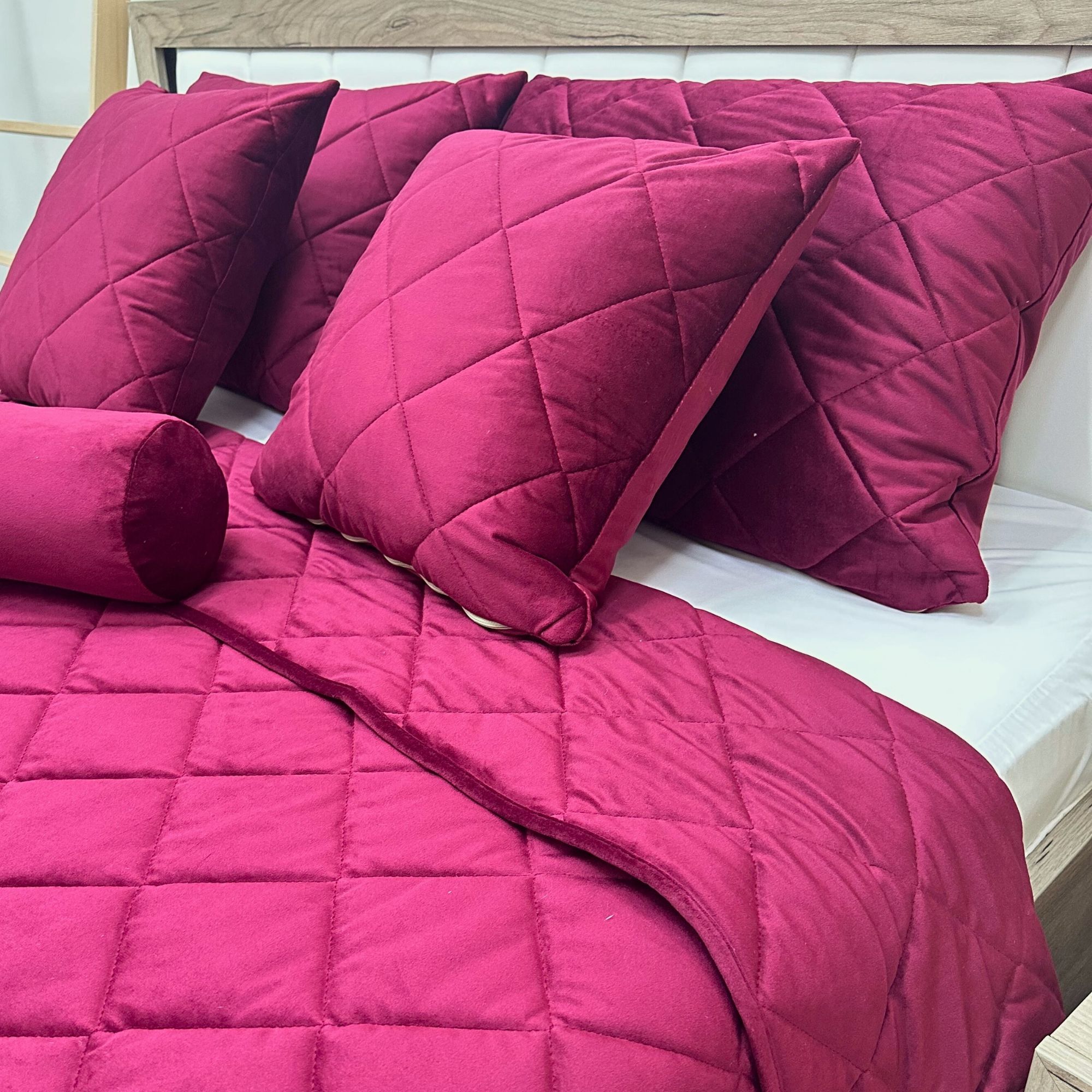 Prekrivač GLORIA bordo