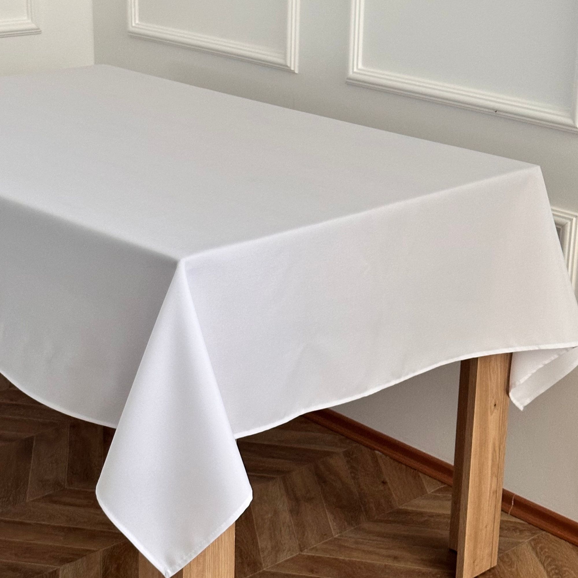 Beli stolnjak trevira