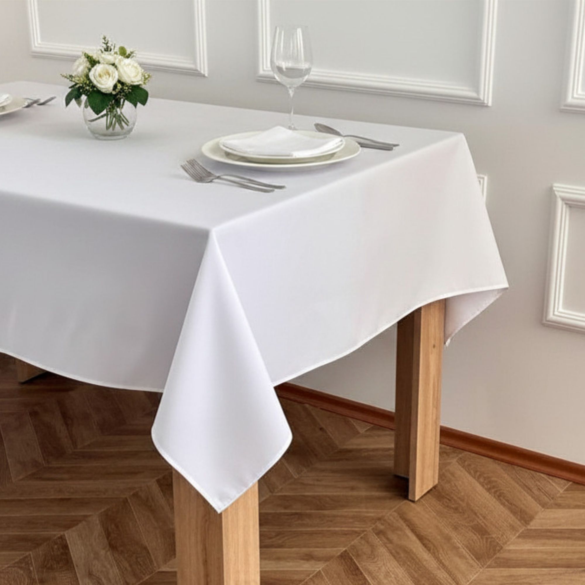 Beli stolnjak trevira